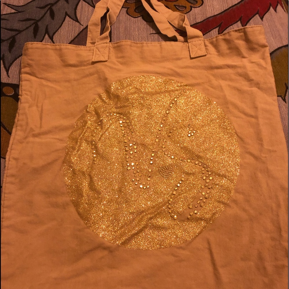 Vs tote